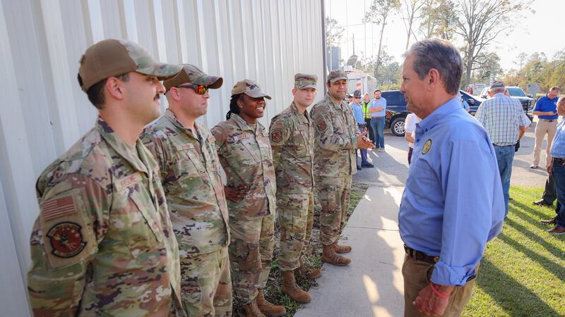 Guardia Nacional se prepara para movilizarse en Georgia para apoyar ofensiva de ICE, dice Kemp.