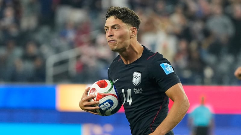 El estadounidense Sebastian Berhalter festeja su tanto en el duelo ante Turquía, el juevves 25...