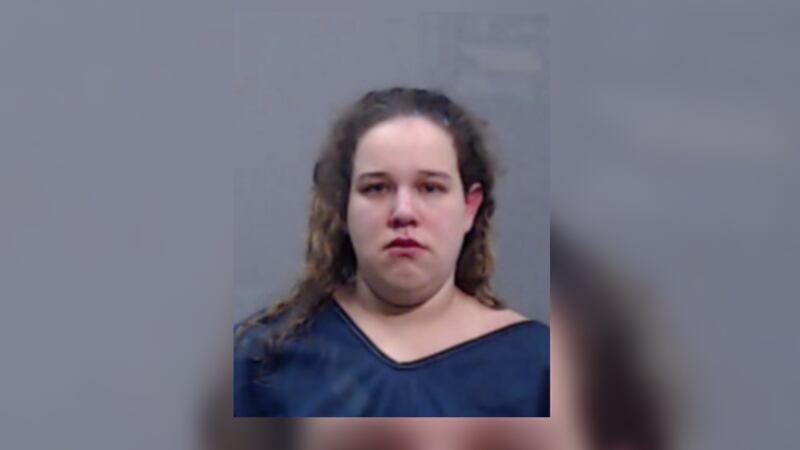 Mujer del oeste de Texas acusada por la muerte de su hijo recién nacido